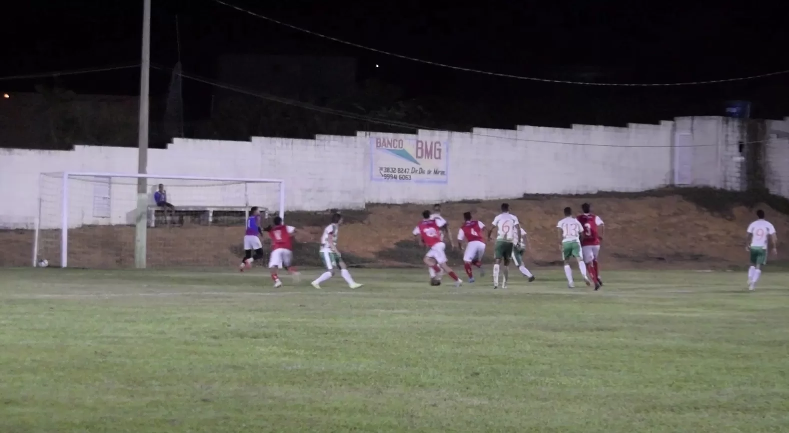 Ninheira vai pro tudo ou nada contra aguas vermelhas