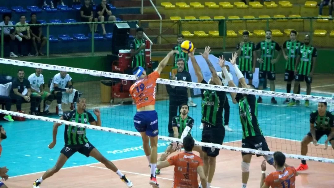Montes Claros América vôlei perde confronto direto para o Monte Carmelo