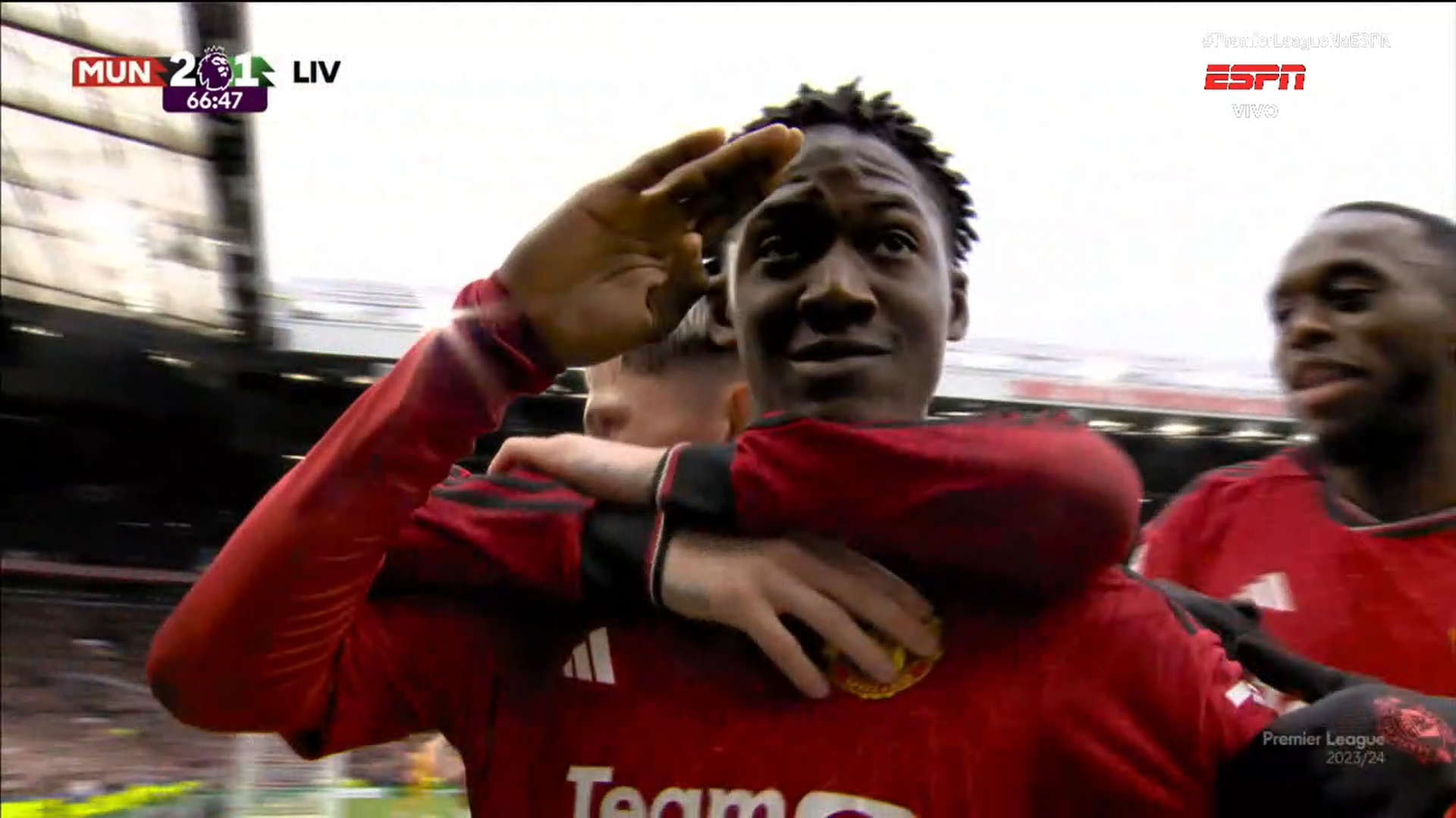 UM ESPETÁCULO! Manchester United vira pra cima do Liverpool, mas cede empate no fim!