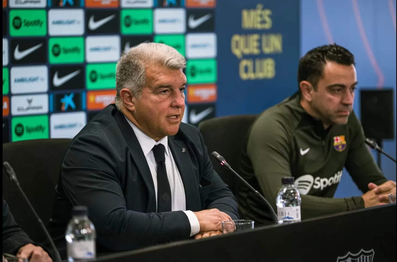 Barcelona demite Xavi!