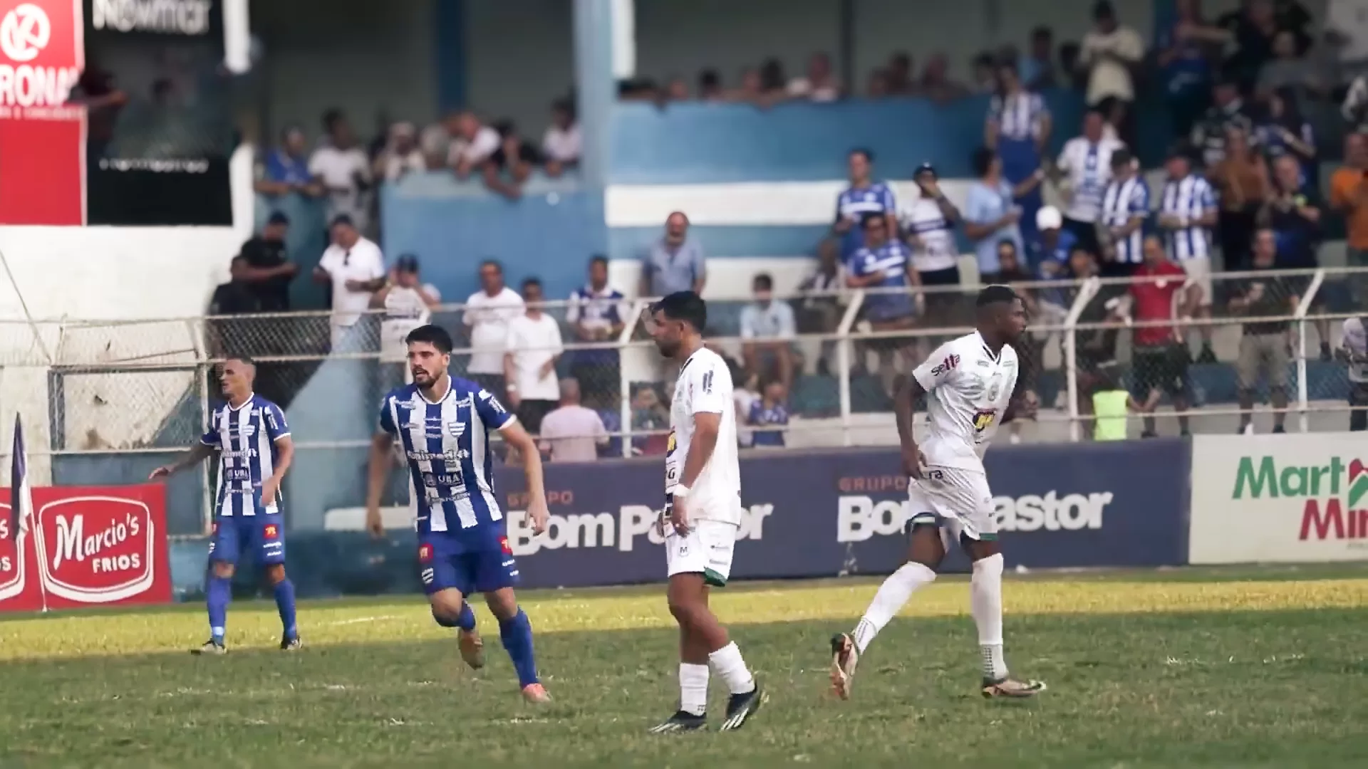 Aymorés faz 2×0 no Mamoré e fica a um empate de subir a primeira divisão do Mineiro