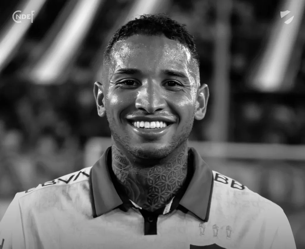 Morre Juan Manuel Izquierdo, Zagueiro do Nacional-URU, Aos 27 Anos Após Parada Cardíaca em Jogo da Libertadores