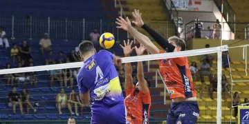 Montes Claros Vôlei quebra sequência de 27 derrotas e vence Monte Carmelo pelo Campeonato Mineiro 2024