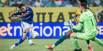 Cruzeiro empata com Cuiabá sob forte calor e mantém foco na Sul-Americana