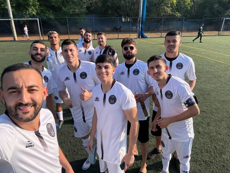 Angico futebol Clube, de Minas para São Paulo.