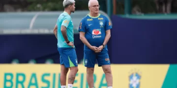 Brasil enfrenta o chile pelas eliminatórias da Copa, Dorival divulga o time titular