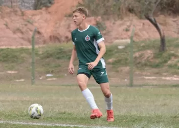 Promessa do Ipatinga, Ryan projeta futuro no futebol