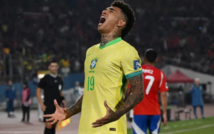 Brasil vence Chile e ganha fôlego nas eliminatórias