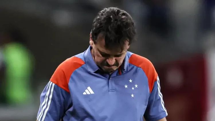 Fernando Diniz está fora do Cruzeiro após desempenho abaixo das expectativas