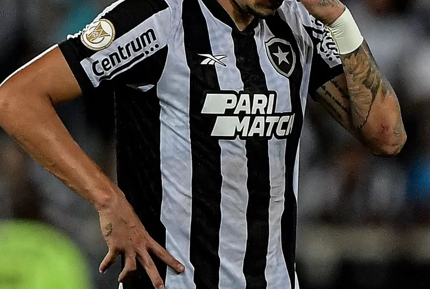 Pachuca machuca Botafogo e segue no Intercontinental
