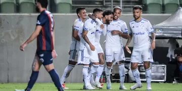 Cruzeiro atropela Itabirito com show de Gabigol e assume a liderança do Grupo C