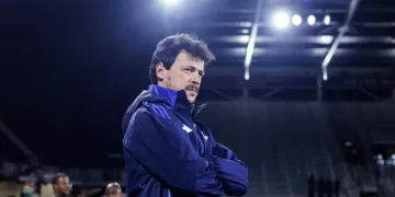 Cruzeiro anuncia a demissão de Fernando Diniz