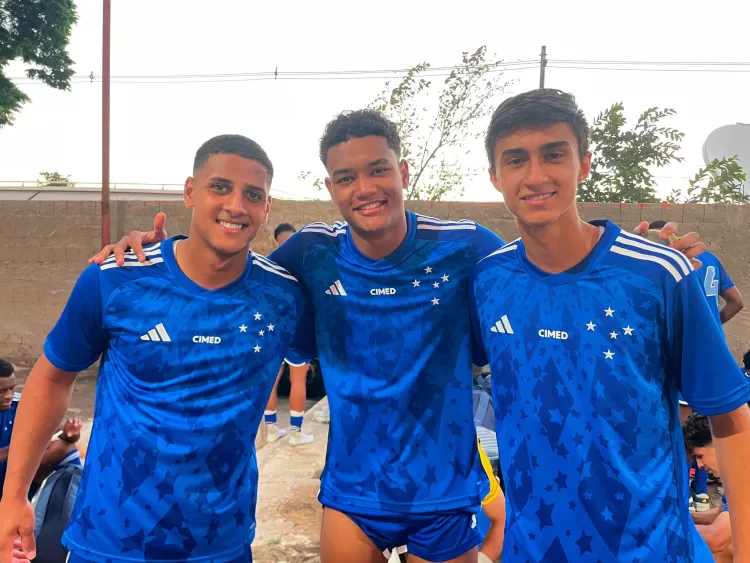 Cruzeiro Vence a Portuguesa de Virada e Avança na Copinha