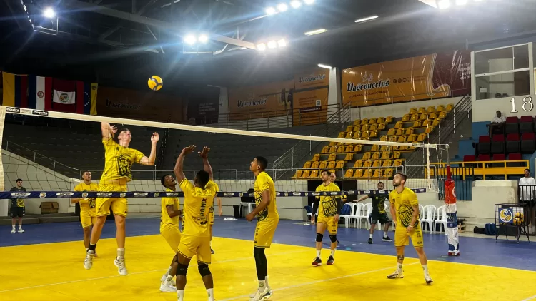 Montes Claros Vôlei enfrenta Araguari fora de casa nesta sexta-feira