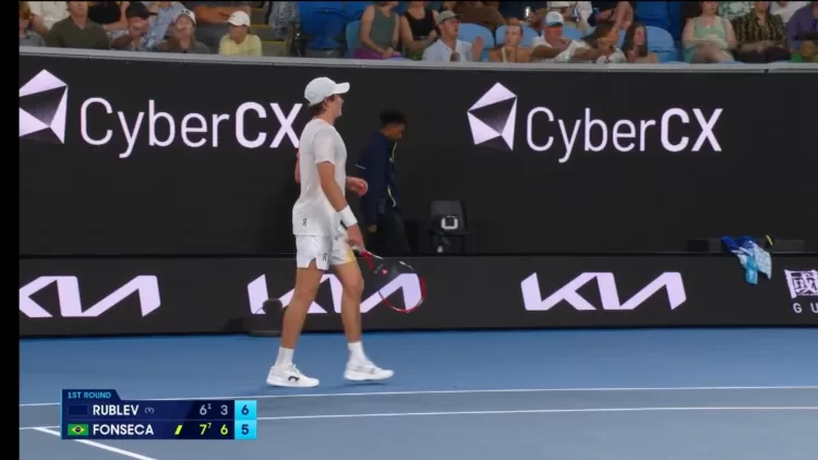 João Fonseca Brilha em Estreia no Australian Open e Elimina Andrey Rublev com Autoridade