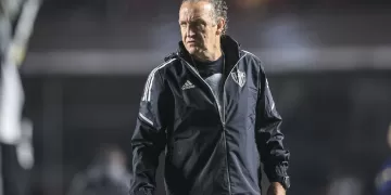 Cuca Cobra Reforços Urgentes para o Atlético iniciar bem 2025