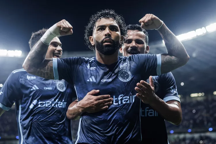 Cruzeiro vence Uberlândia e dispara na liderança do Grupo C e Gabigol assume a artilharia do Mineiro