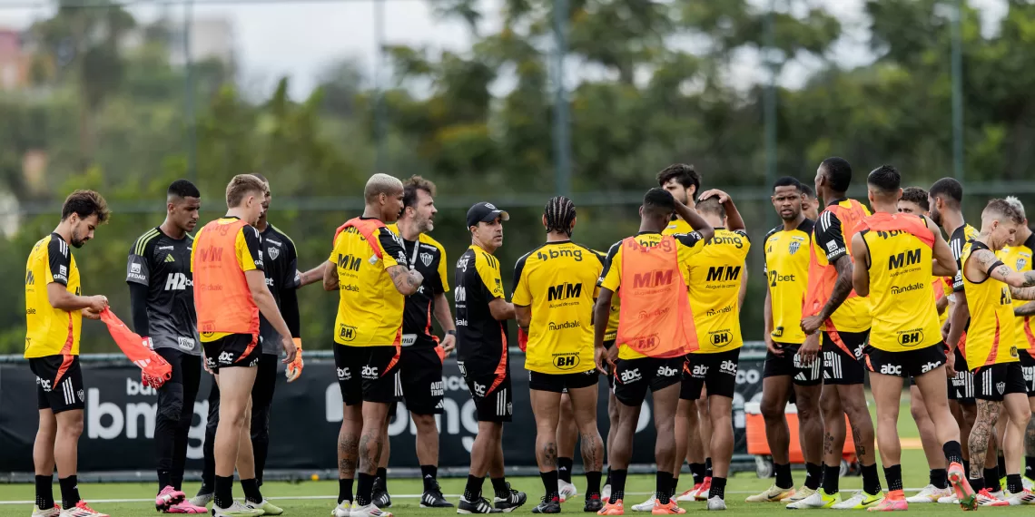 Atlético volta aos treinos um dia após vencer o rival no clássico, já pensando no confronto contra o Itabirito  quarta feira