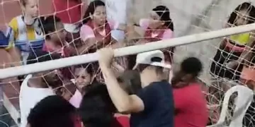Jogo de futsal feminino termina em confusão generalizada em São João do Paraíso