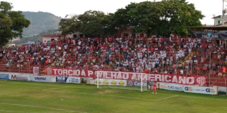 Estádio Nassri Mattar, do América de Teófilo Otoni, penhorado desde 2012, foi a leilão por 6,12 milhões de reais