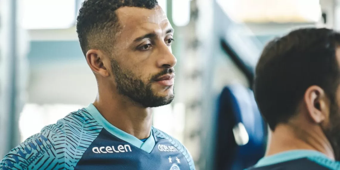 2025 - vitor hugo deixa bahia e vai para o galo