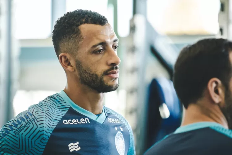 2025 - vitor hugo deixa bahia e vai para o galo