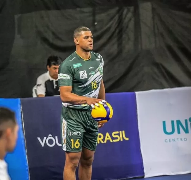 Lucaian Oposto Montes Calros Volei