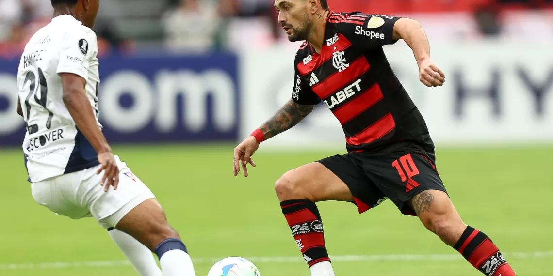 Flamengo empata com a LDU em Quito e segue fora da zona de classificação na Libertadores