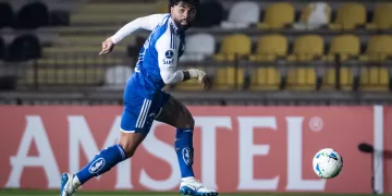 Palestino x Cruzeiro, no Estádio Francisco Sánchez Rumoroso, no Chile Foto: Gustavo Aleixo/Cruzeiro