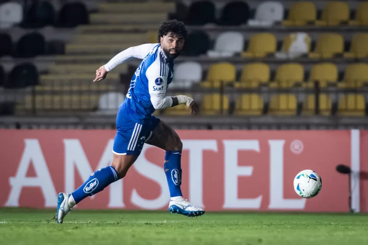 Palestino x Cruzeiro, no Estádio Francisco Sánchez Rumoroso, no Chile Foto: Gustavo Aleixo/Cruzeiro