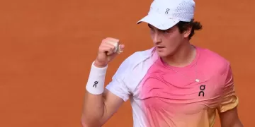 João Fonseca, tenista brasileiro de 18 anos, está confirmado na chave principal de Roland Garros