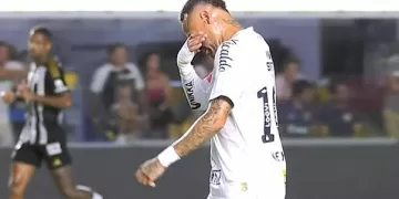 De volta… e já fora de novo: Neymar sofre nova lesão na coxa e segue tratamento no Santos