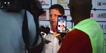 Paulinho Guara - Desligado do North apos derrota para o Ipatinga - Foto Lara Mendes