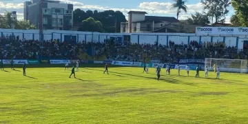 Virada do Ipatinga em pleno José Maria Melo culmina com demissão de técnico do North