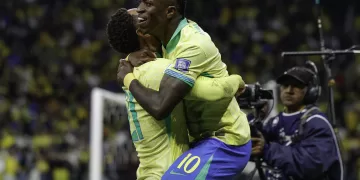 Brasil vence Paraguai, volta a dominar e controlar uma partida apesar do placar mínimo.