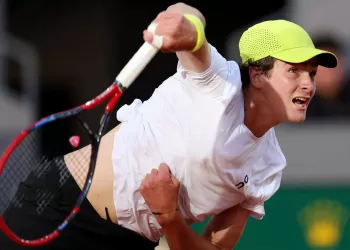 João Fonseca é superado por Flavio Cobolli no ATP 500 de Halle