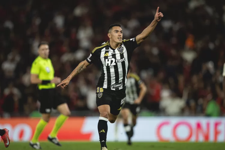 Galo cala o Maracanã, derrota o Flamengo e abre vantagem nas oitavas da Copa do Brasil
