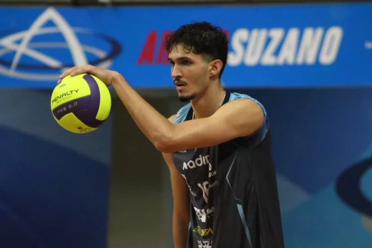 Montes Claros Vôlei anuncia a contratação do central Flávio Neves, semifinalista da Superliga 24/25