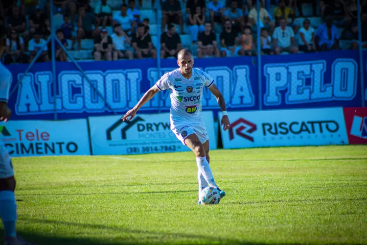 North vence com garra, supera o Patrocinense e segue firme na briga pelo acesso