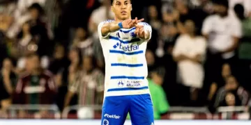 Cruzeiro supera Fluminense no Maracanã, assume liderança e encerra invencibilidade tricolor