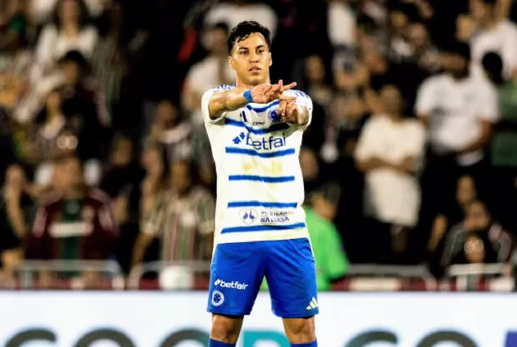 Cruzeiro supera Fluminense no Maracanã, assume liderança e encerra invencibilidade tricolor