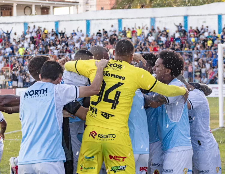 NORTH VENCE E SEGUE VIVO NA LUTA PELO ACESSO À PRIMEIRA DIVISÃO DO MINEIRO