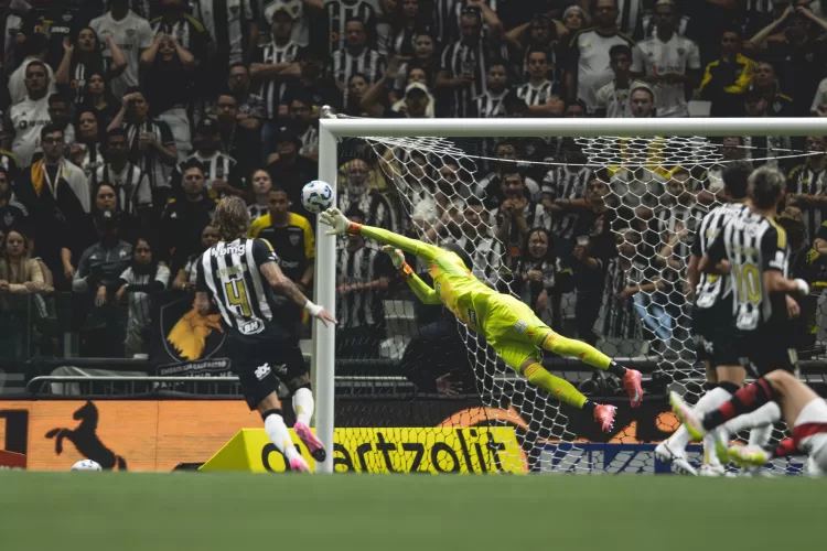 Nos pênaltis, Atlético-MG elimina Flamengo e avança às quartas da Copa do Brasil