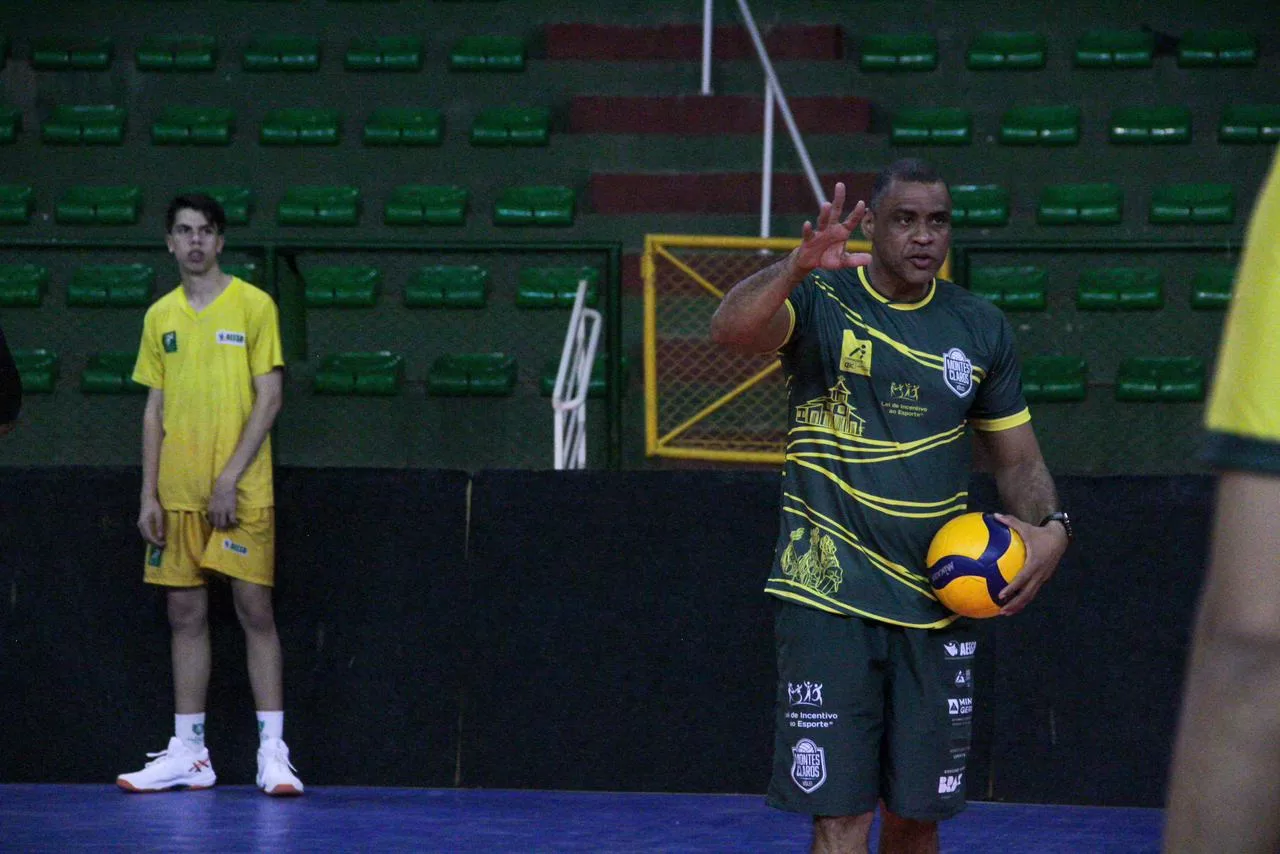 Walner Santos - Treinando Montes Claros Vôlei - foto - Gian Marlon