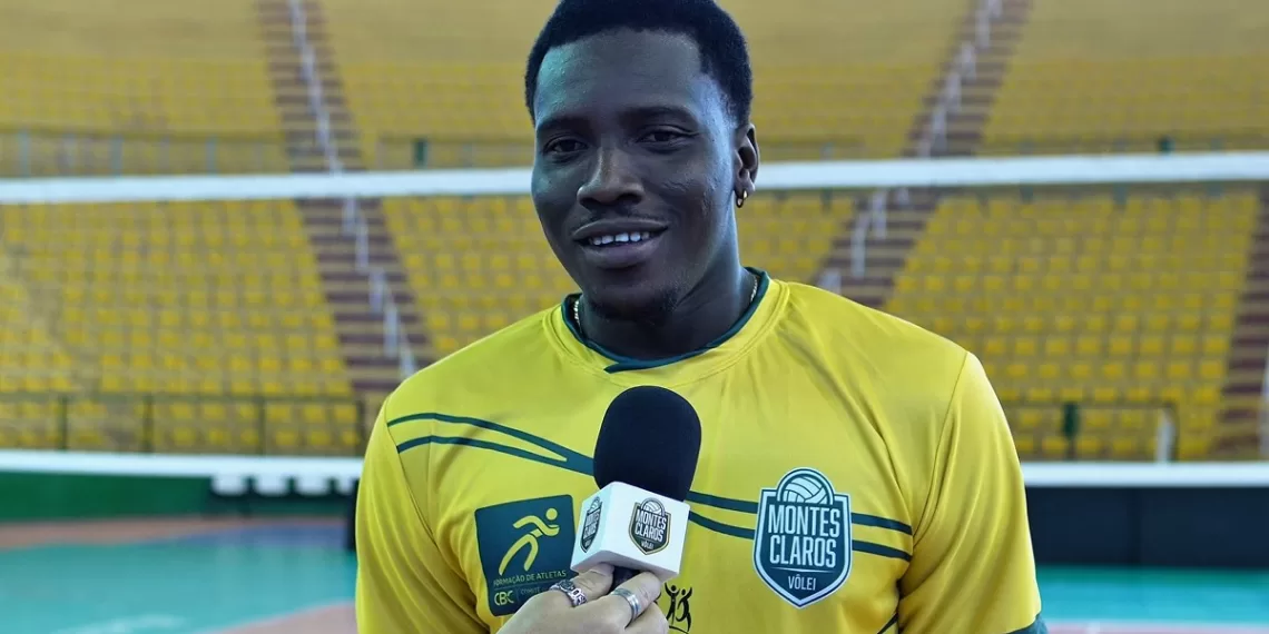 Reforço internacional: Ponta africano Amadou Diallo inicia treinos com a camisa do MOC Vôlei