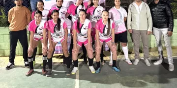 Copa Ninheira de Futsal Feminino estreia com goleadas e torcida anima