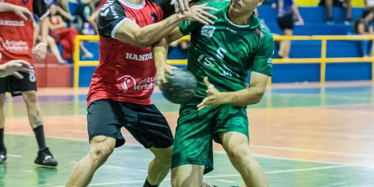 Montes Claros handebol masculino em ação - Fotos: Studio HBM