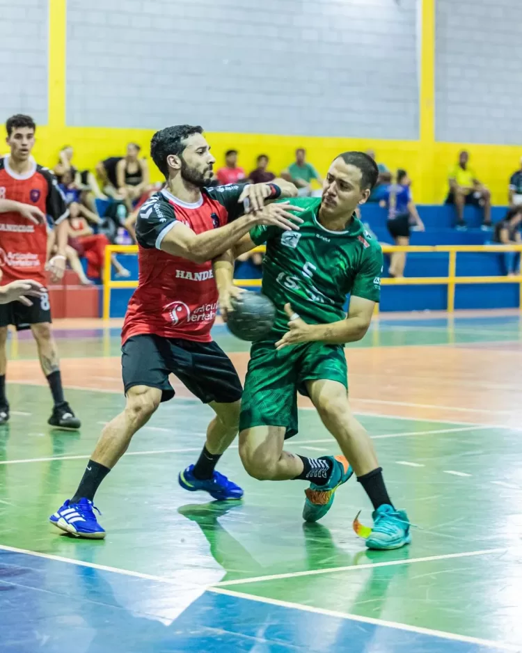 Montes Claros handebol masculino em ação - Fotos: Studio HBM