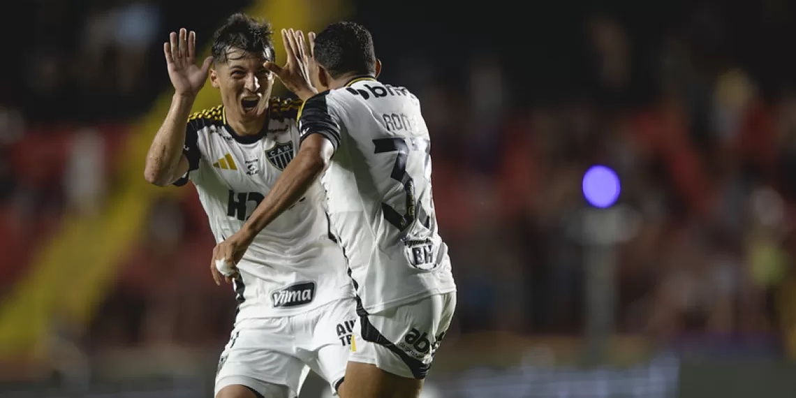 Atlético-MG reage e vira sobre o Sport em jogo movimentado na Ilha do Retiro