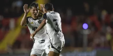 Atlético-MG reage e vira sobre o Sport em jogo movimentado na Ilha do Retiro